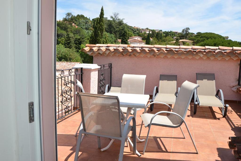 Hotel Villa Des Anges Grimaud Oda fotoğraf