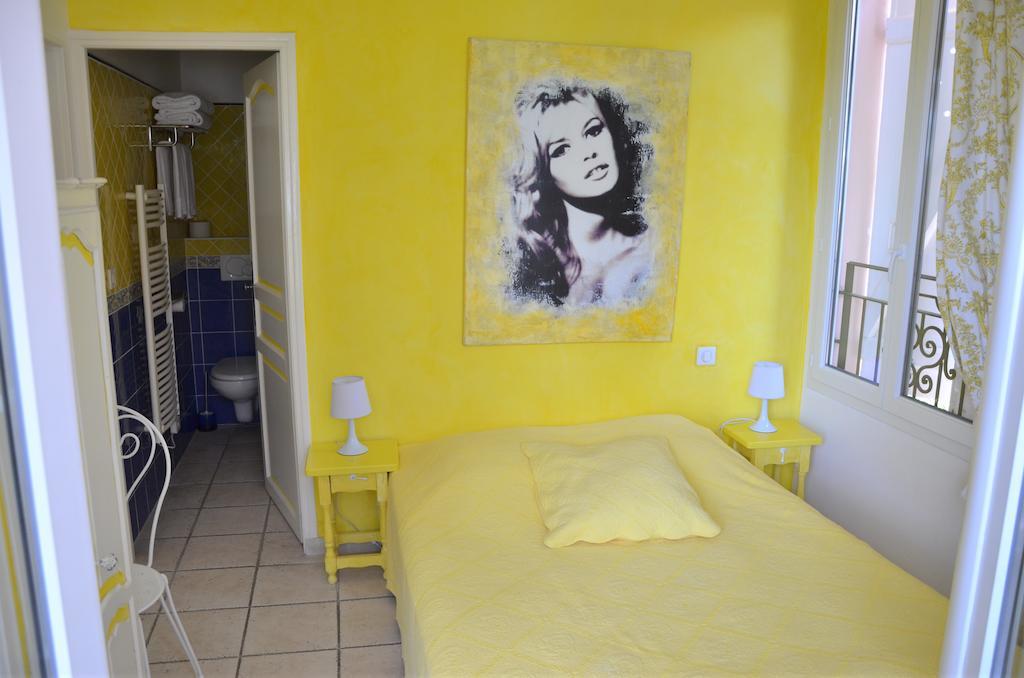 Hotel Villa Des Anges Grimaud Oda fotoğraf